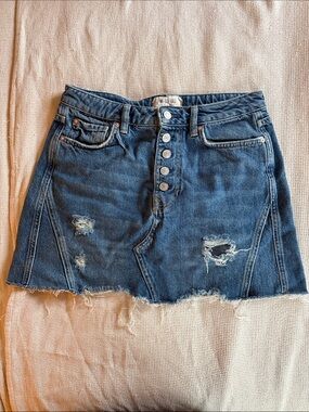 We The Free 100% Cotton Distressed Dark Blue Denim Mini Skirt